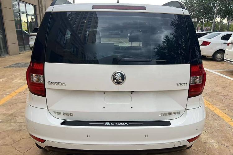 Used Skoda Yeti 2017 TSI280 DSG Car Enjoy Brothers Edition Exterior 4