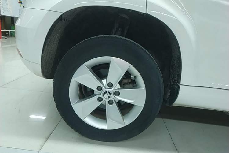 Used Skoda Yeti 2017 TSI280 DSG Advanced Edition Exterior 5