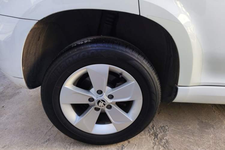 Used Skoda Yeti 2017 TSI280 DSG Advanced Edition Exterior 5