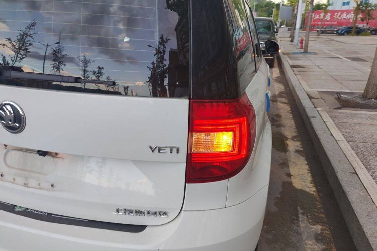 Used Skoda Yeti 2017 TSI280 DSG Advanced Edition Exterior 6