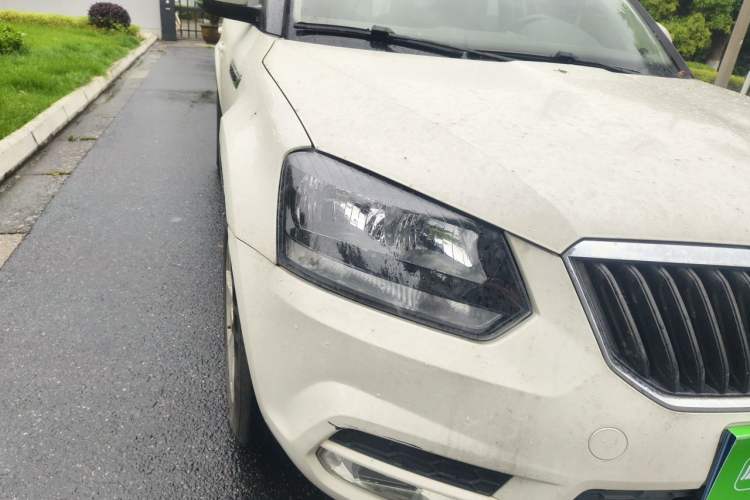 Used Skoda Yeti 2017 TSI280 DSG Car Enjoy Brothers Edition Exterior 6