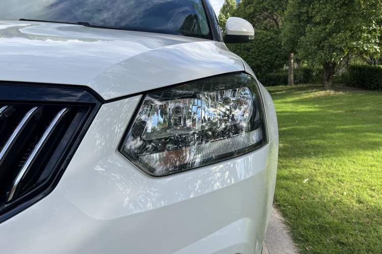 Used Skoda Yeti 2017 TSI280 DSG Innovation Edition Exterior 7
