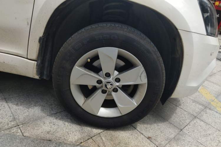 Used Skoda Yeti 2017 TSI280 DSG Advanced Edition Exterior 7