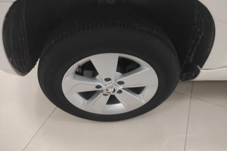 Used Skoda Yeti 2017 TSI280 DSG Advanced Edition Exterior 8