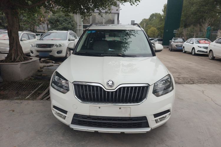 Used Skoda Yeti 2017 1.6L Manual Front-Wheel-Drive Version Front