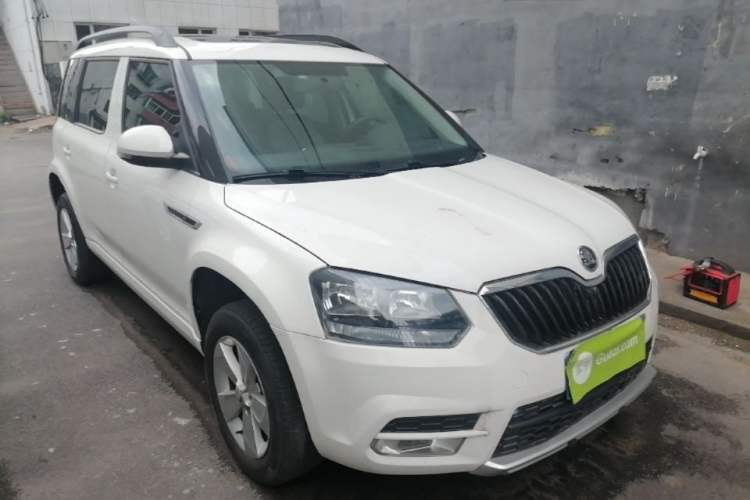Used Skoda Yeti 2017 TSI280 DSG Advanced Edition Front Right 45 Deg