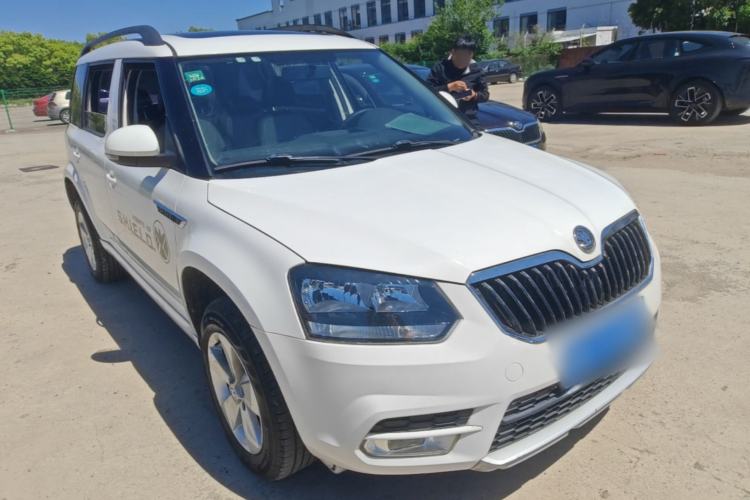 Used Skoda Yeti 2017 TSI280 DSG Advanced Edition Front Right 45 Deg
