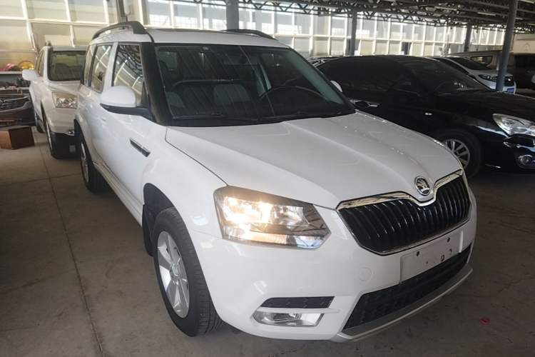 Used Skoda Yeti 2017 TSI280 DSG Advanced Edition Front Right 45 Deg