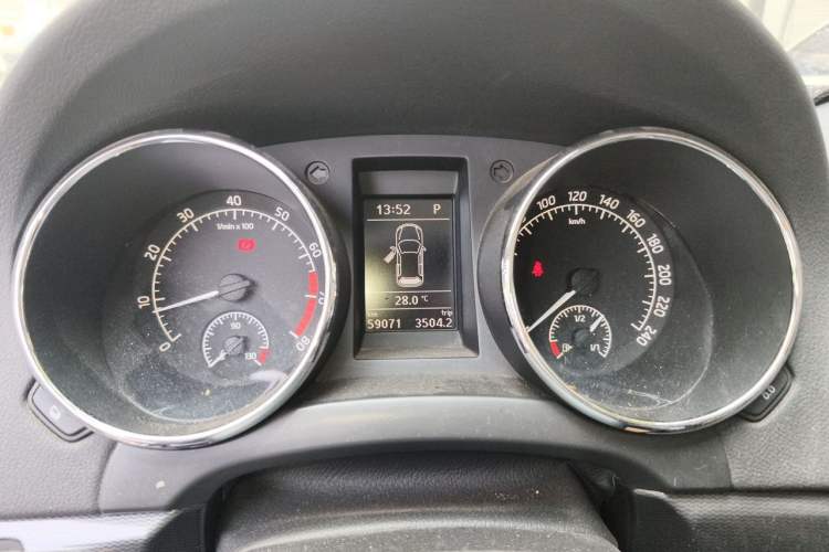 Used Skoda Yeti 2017 TSI280 DSG Car Enjoy Brothers Edition Instrument Cluster