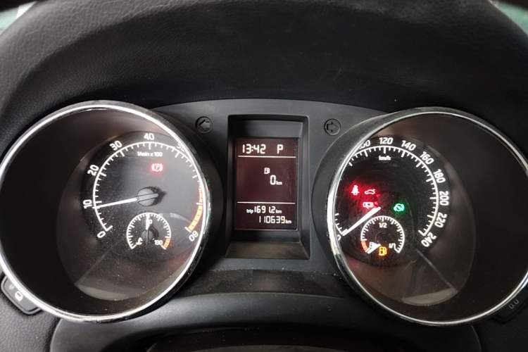 Used Skoda Yeti 2017 TSI280 DSG Advanced Edition Instrument Cluster