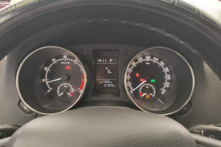 Used Skoda Yeti 2017 TSI280 DSG Advanced Edition Instrument Cluster