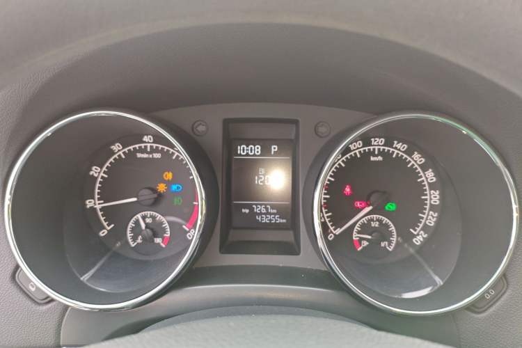 Used Skoda Yeti 2017 TSI280 DSG Advanced Edition Instrument Cluster