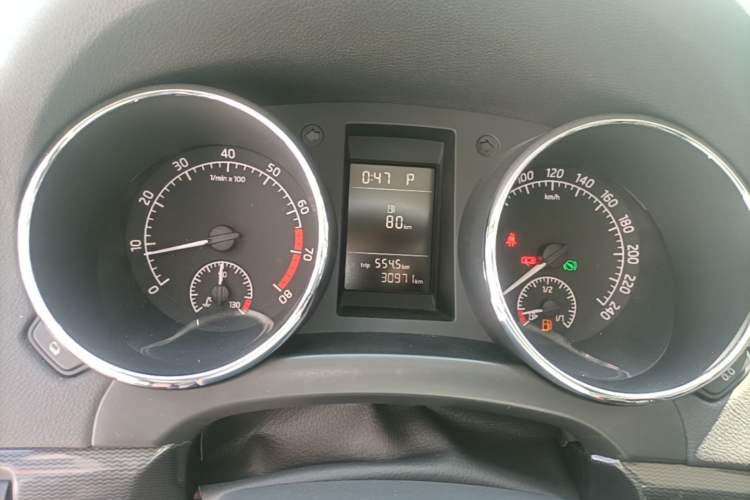 Used Skoda Yeti 2017 TSI280 DSG Advanced Edition Instrument Cluster