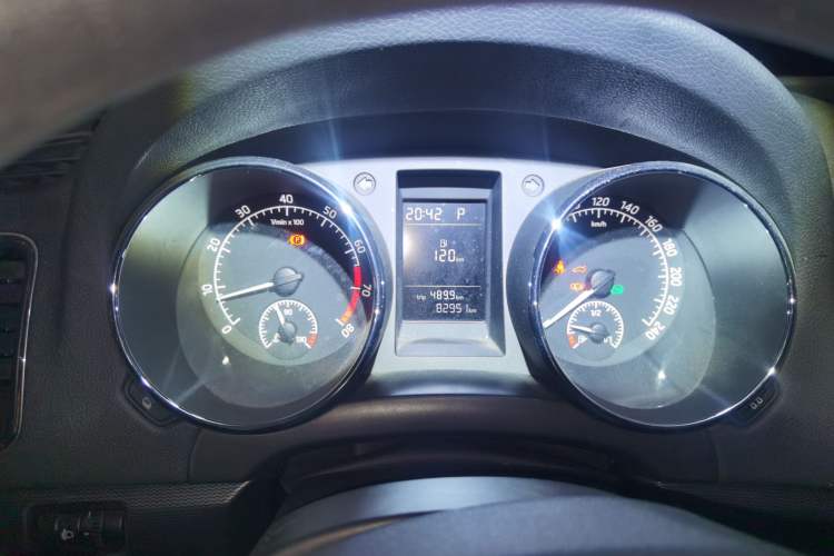 Used Skoda Yeti 2017 TSI280 DSG Advanced Edition Instrument Cluster