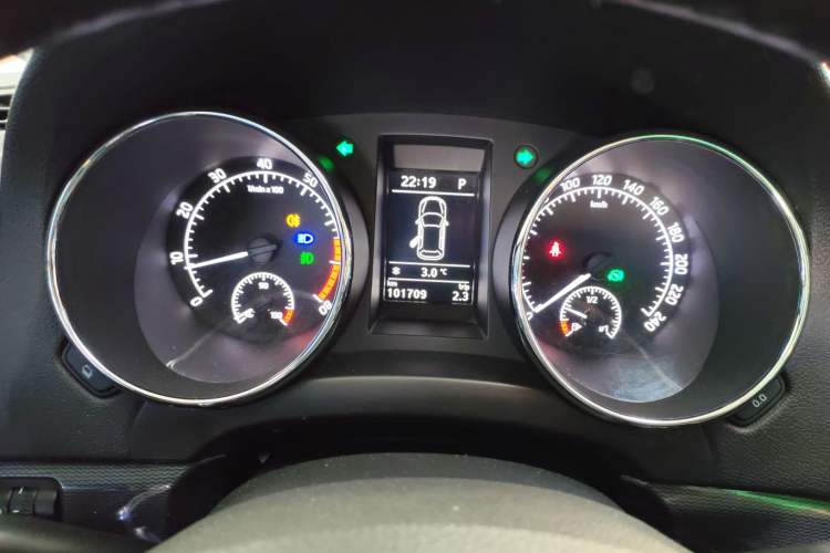 Used Skoda Yeti 2017 TSI280 DSG Car Enjoy Brothers Edition Instrument Cluster