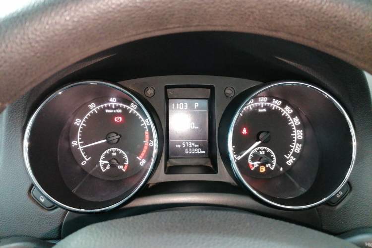 Used Skoda Yeti 2017 TSI280 DSG Advanced Edition Instrument Cluster