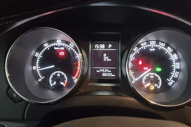 Used Skoda Yeti 2017 TSI280 DSG Advanced Edition Instrument Cluster