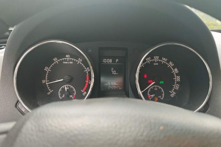Used Skoda Yeti 2017 TSI280 DSG Advanced Edition Instrument Cluster