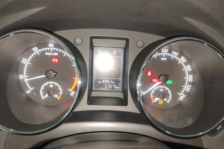 Used Skoda Yeti 2017 TSI280 DSG Advanced Edition Instrument Cluster