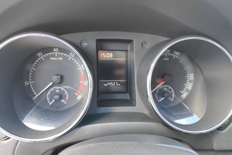 Used Skoda Yeti 2017 TSI280 DSG Advanced Edition Instrument Cluster