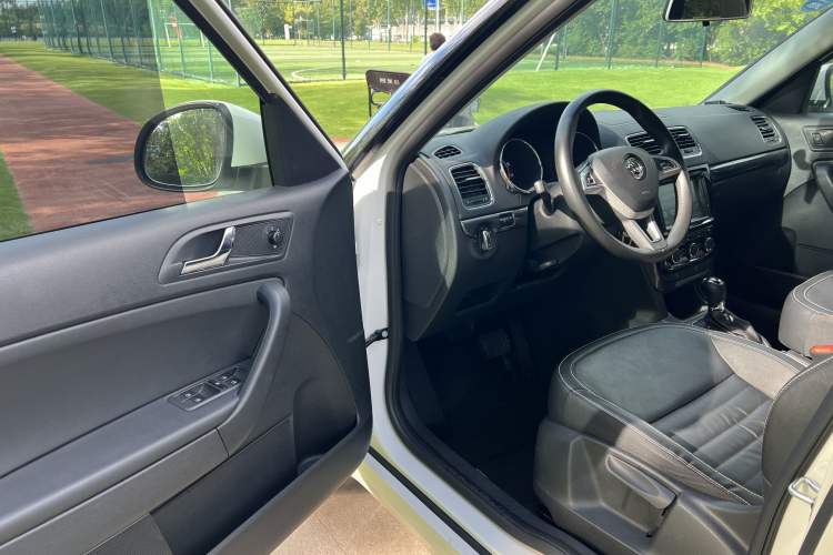 Used Skoda Yeti 2017 TSI280 DSG Innovation Edition Interior 1