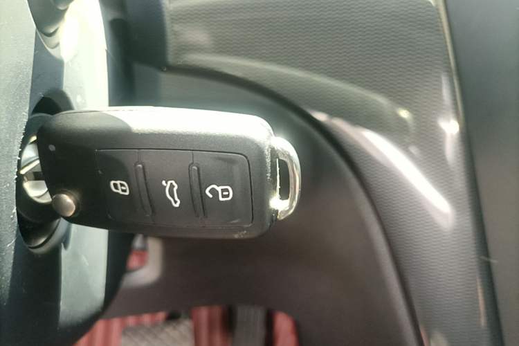 Used Skoda Yeti 2017 TSI280 DSG Advanced Edition Interior 1