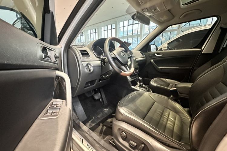Used Skoda Yeti 2017 TSI300 DSG Luxury Edition Interior 1