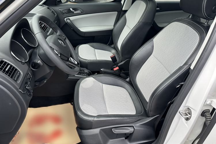 Used Skoda Yeti 2017 TSI280 DSG Advanced Edition Interior 1