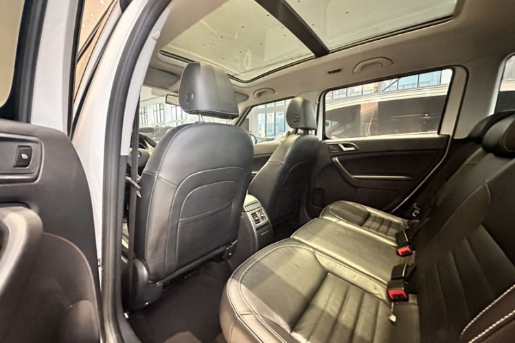 Used Skoda Yeti 2017 TSI300 DSG Luxury Edition Interior 2