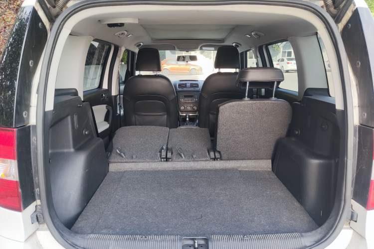 Used Skoda Yeti 2017 TSI280 DSG Car Enjoy Brothers Edition Interior 3