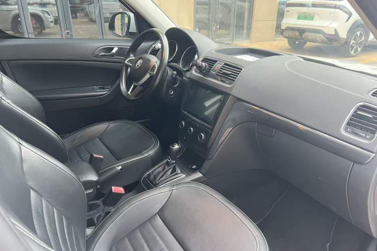 Used Skoda Yeti 2017 TSI280 DSG Car Enjoy Brothers Edition Interior 3