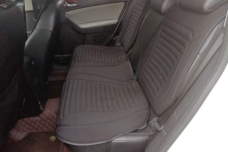 Used Skoda Yeti 2017 TSI280 DSG Advanced Edition Interior 4