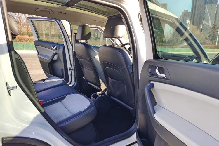 Used Skoda Yeti 2017 TSI280 DSG Advanced Edition Interior 4