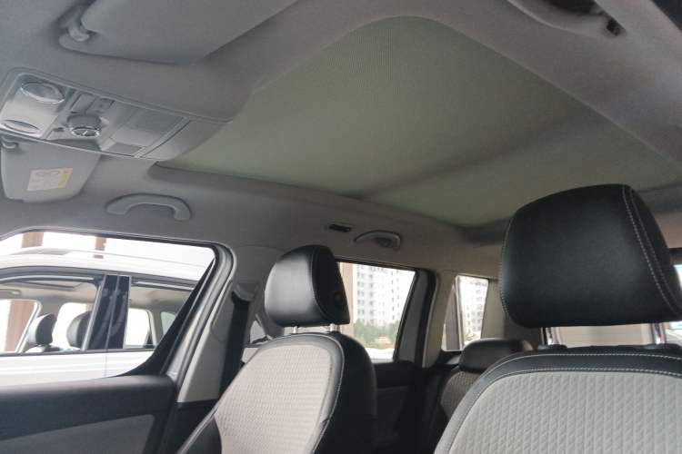 Used Skoda Yeti 2017 TSI280 DSG Advanced Edition Interior 4