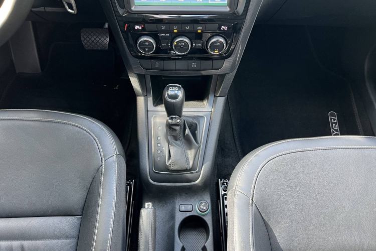 Used Skoda Yeti 2017 TSI280 DSG Innovation Edition Interior 6