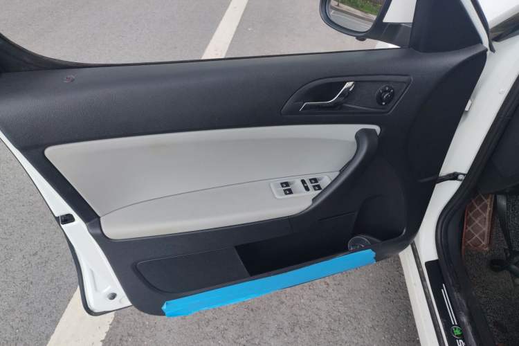 Used Skoda Yeti 2017 TSI280 DSG Advanced Edition Interior 7