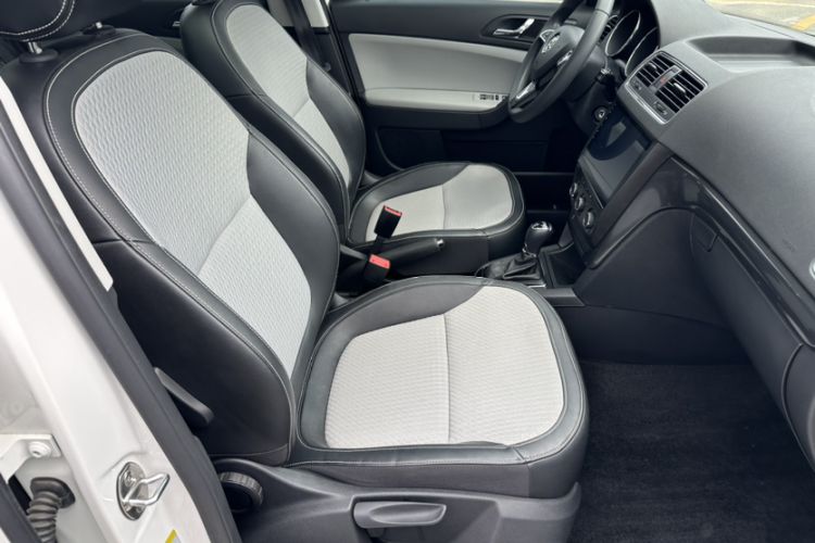 Used Skoda Yeti 2017 TSI280 DSG Advanced Edition Interior 7
