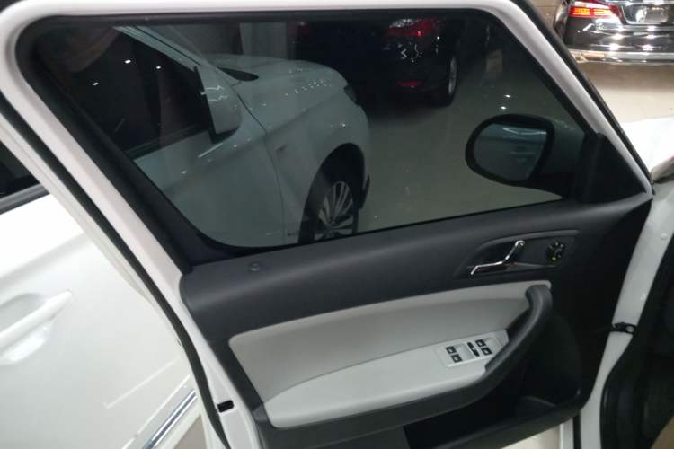 Used Skoda Yeti 2017 TSI280 DSG Advanced Edition Left Front Door Interior