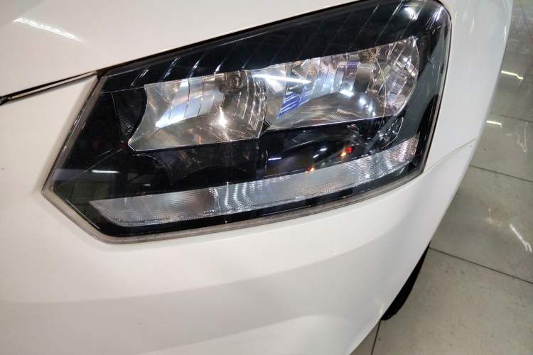 Used Skoda Yeti 2017 TSI280 DSG Advanced Edition Left Front Headlight
