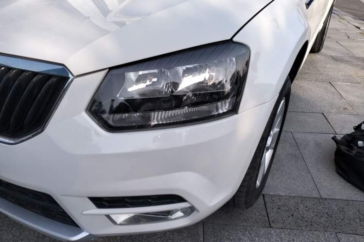 Used Skoda Yeti 2017 TSI280 DSG Advanced Edition Left Front Headlight
