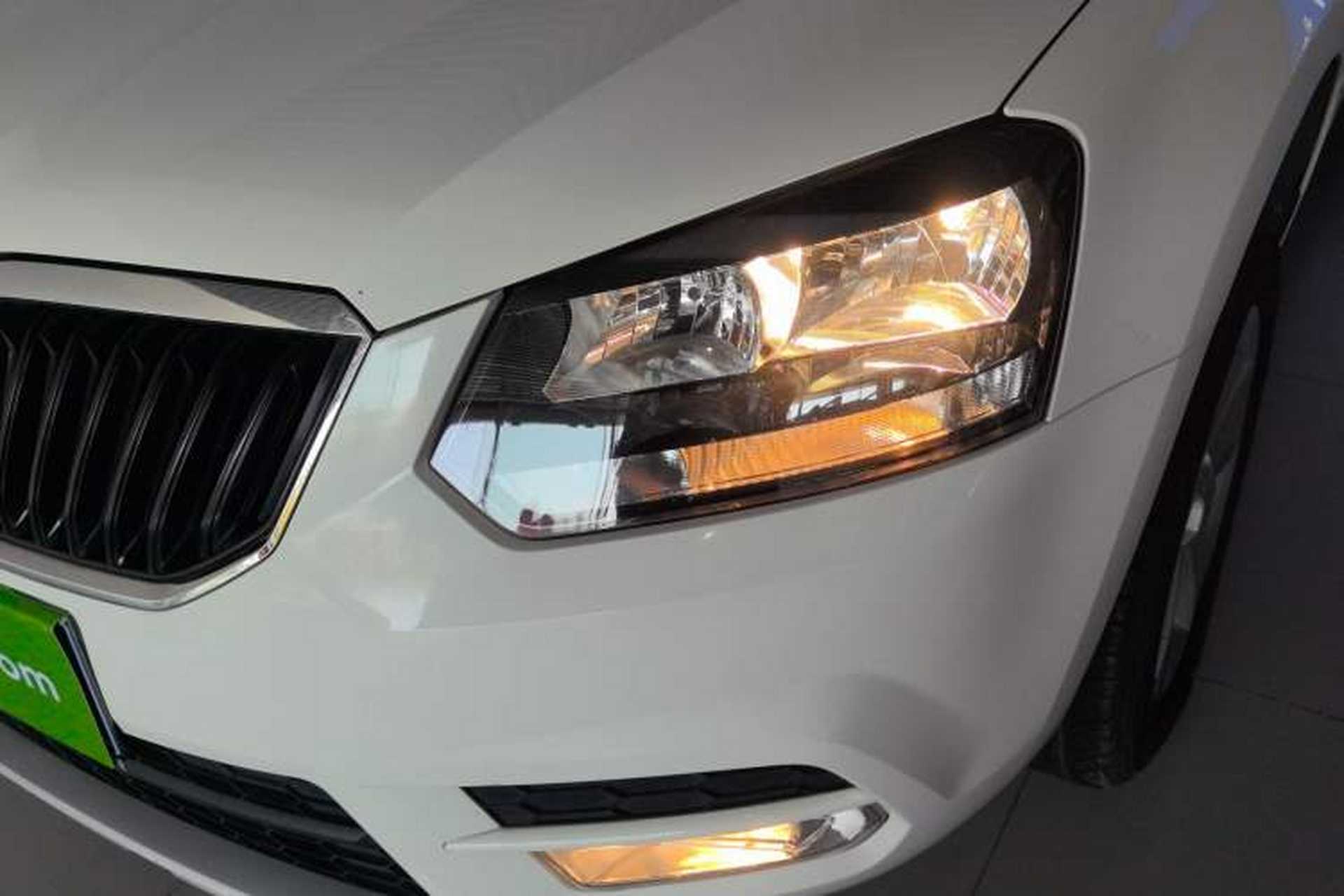 Used Skoda Yeti 2017 TSI280 DSG Advanced Edition Left Front Headlight