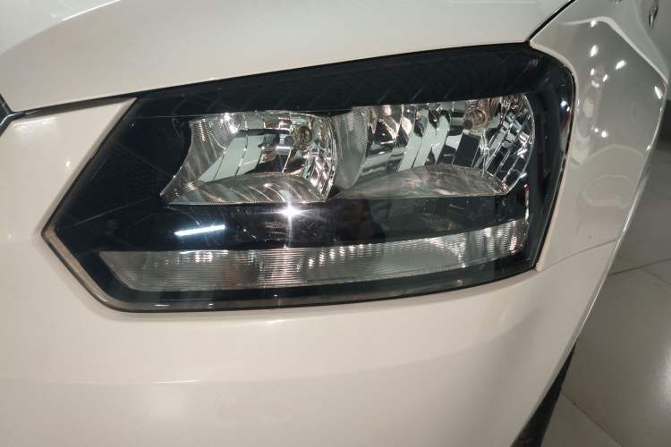 Used Skoda Yeti 2017 TSI280 DSG Advanced Edition Left Front Headlight