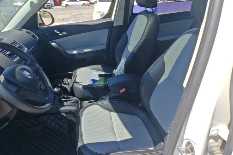 Used Skoda Yeti 2017 TSI280 DSG Advanced Edition Left Front Seat