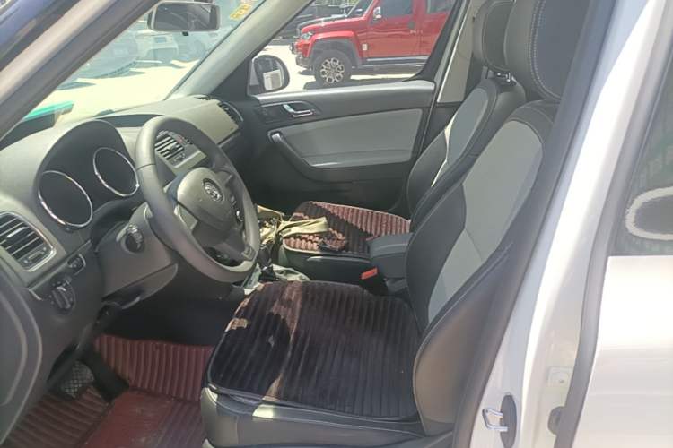Used Skoda Yeti 2017 TSI280 DSG Advanced Edition Left Front Seat