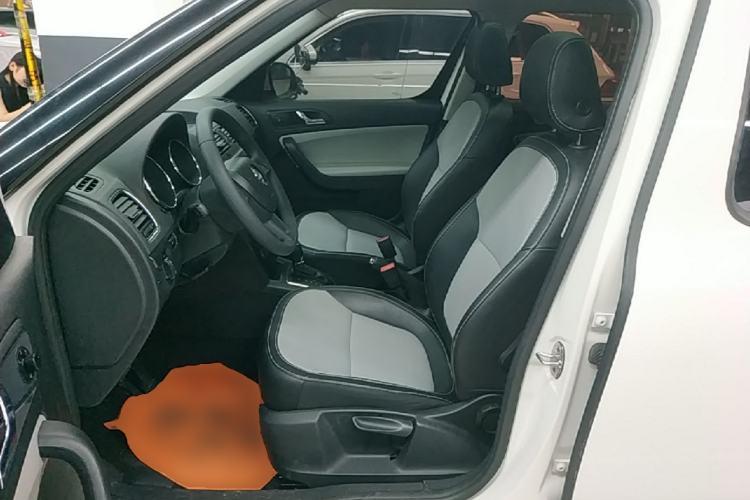 Used Skoda Yeti 2017 TSI280 DSG Advanced Edition Left Front Seat