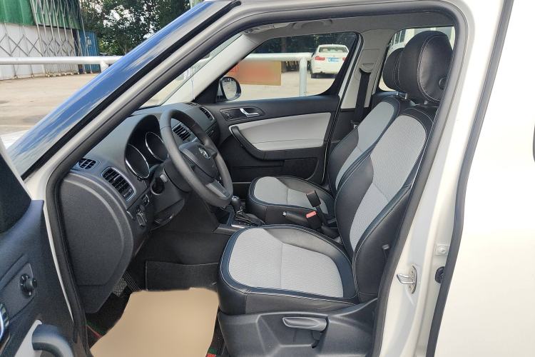 Used Skoda Yeti 2017 TSI280 DSG Advanced Edition Left Front Seat