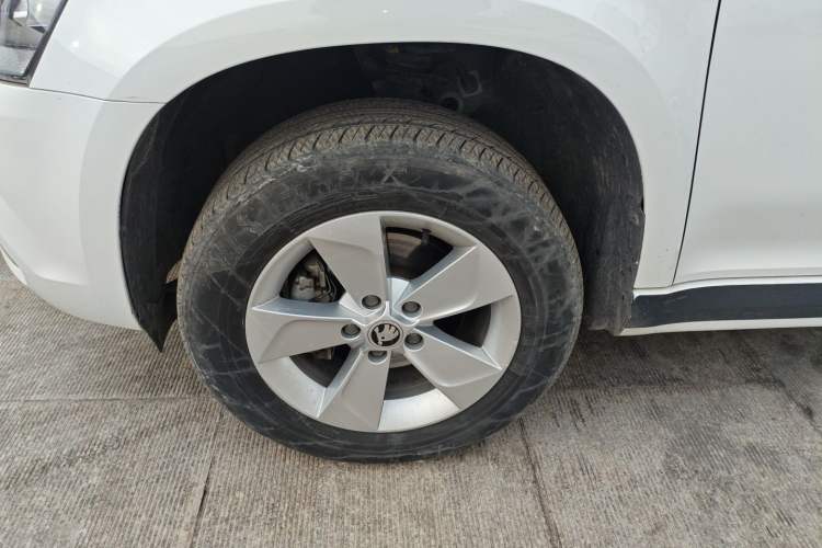 Used Skoda Yeti 2017 TSI280 DSG Advanced Edition Left Front Wheel Hub