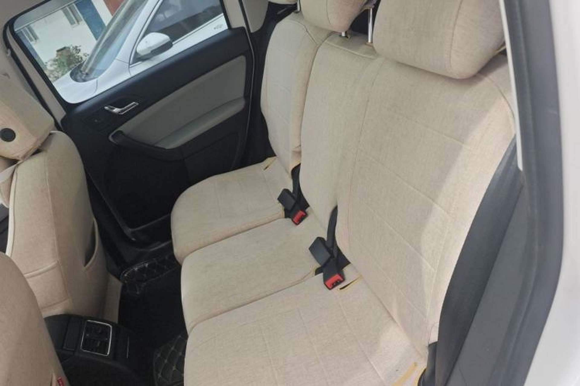 Used Skoda Yeti 2017 TSI280 DSG Advanced Edition Left Rear Seat