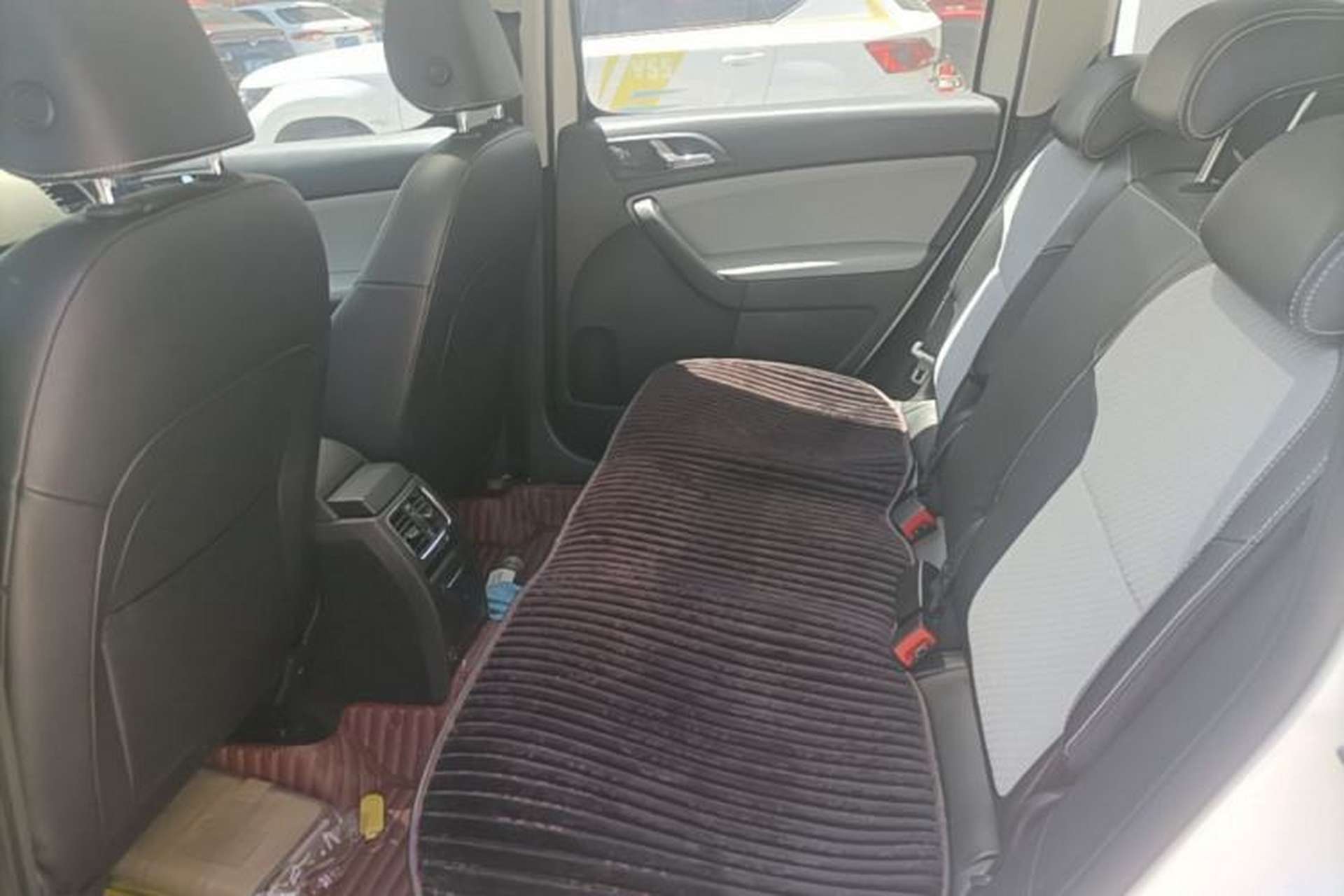 Used Skoda Yeti 2017 TSI280 DSG Advanced Edition Left Rear Seat