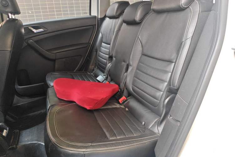 Used Skoda Yeti 2017 TSI280 DSG Car Enjoy Brothers Edition Left Rear Seat